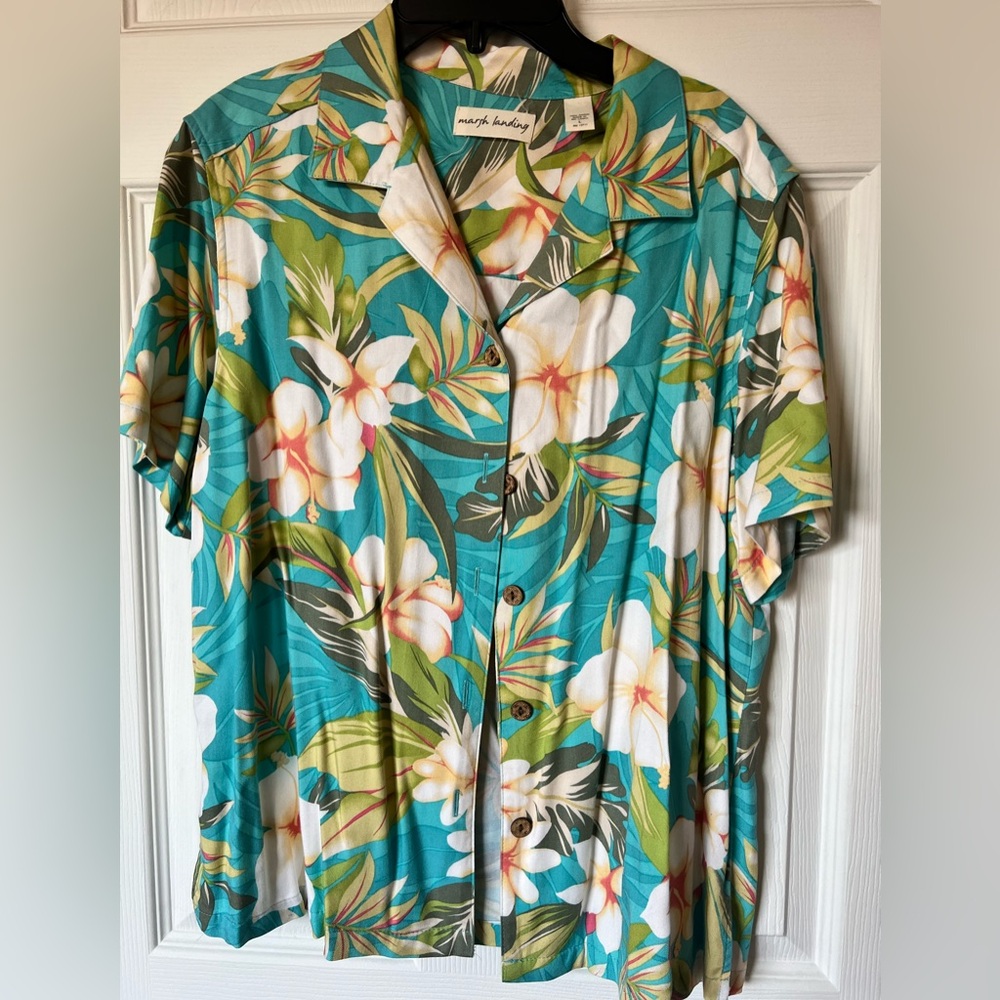 Marsh Landing Tropical Floral Blouse - Teal and White. Size L